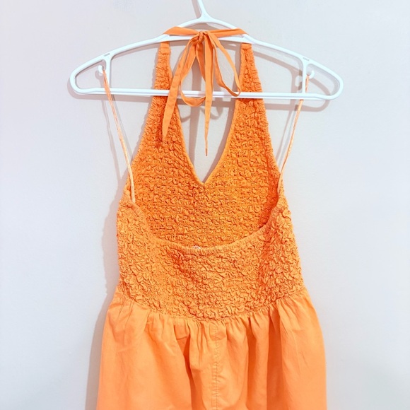 3/$10⚡️Cotton On Orange Halter Jumpsuit with Popcorn Smocked Bodice - Picture 12 of 15